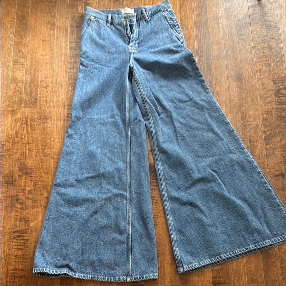 Frame Denim Wide-Leg Flare Jeans in Blue Wash